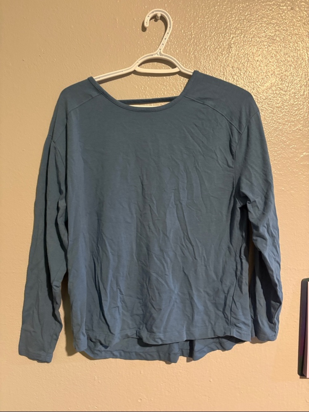 Active Scoop Neck Long Sleeve Tee - Dusty Blue
